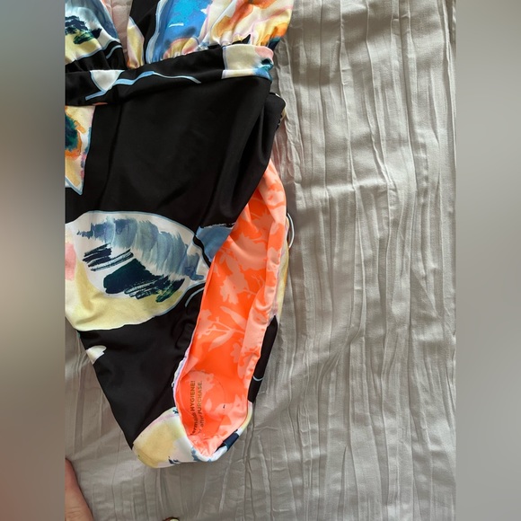 MAAJI TIME TO BLOOM SAFARI PLUNGE REVERSIBLE ONE-PIECE SWIMSUIT- NEW - Picture 4 of 6